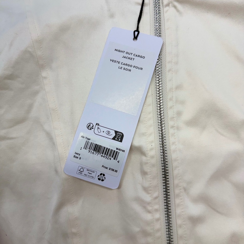 Alo Yoga Night Out Women's Cargo Jacket Ivory NWT's Cotton Twill Boxy Cropped. - Picture 6 of 14